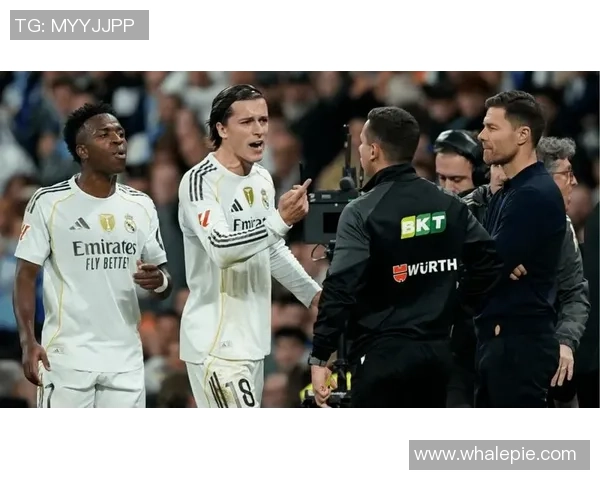 【揭秘】皇马更衣室堕入“暗斗”，阿隆索失掉掌控