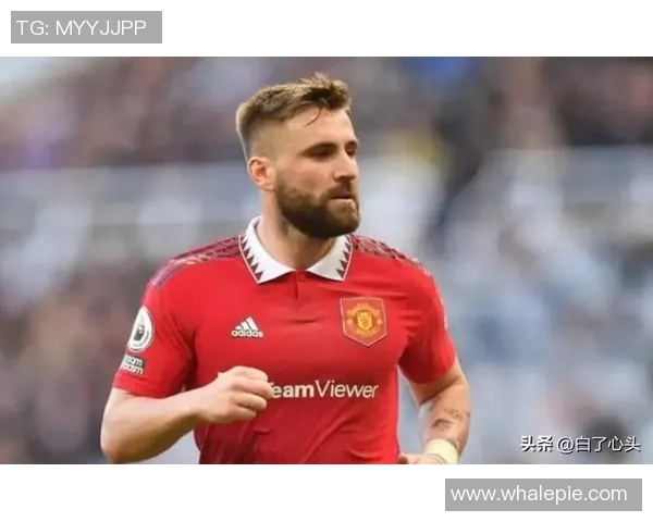 曼联两小妖下赛季或入一队！阿莫林要求卖青训挣钱，发布出售规范